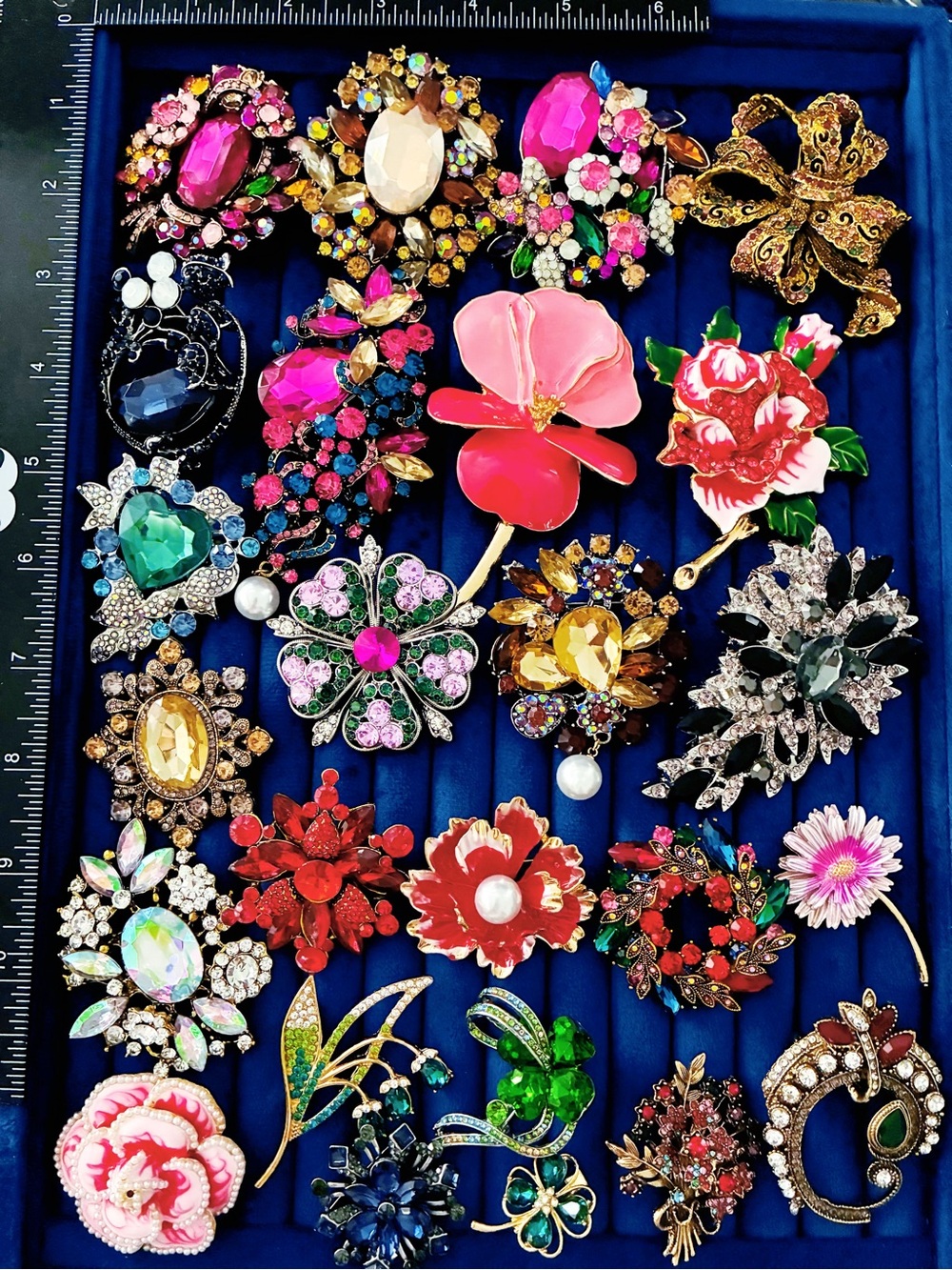 25 Pc Elegant Statement Rhinestone Enamel Flower Brooch Collection